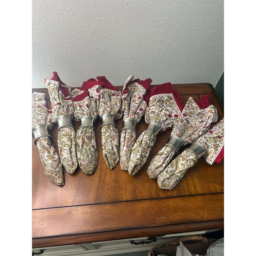 24 piece napkin and ring set